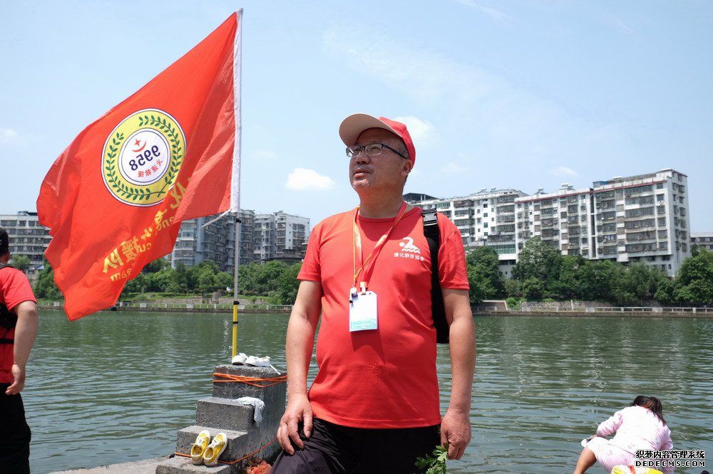 水上救援联合演习-怀化市泳协与火速救援队在行